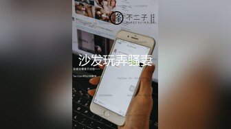 日常无套后入肥臀母狗，最后内射