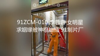 公园露出大骚逼，大爷看着骚货光屁股目瞪口呆，只能有心无力，望洋兴叹！