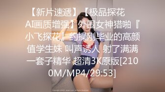 户外挑战天花板推特红人【查小理】旗下母狗，裸舞乳头坠物挑战，全裸乳夹男厕露出给陌生小哥口交 (1)