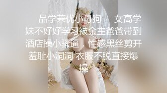 东北老阿姨一个人在家寂寞勾引邻居，奶子好大