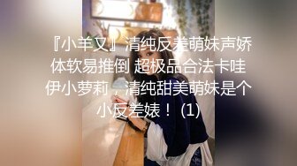 《魔手外购秘极品CP》厕拍达人潜伏女厕独占坑位隔板缝逼脸同框现场实拍多位小姐姐方便，极品肉丝美腿高颜美女擦逼的动作都好看 (5)