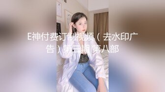 [MP4/ 517M] 大奶黑丝全程露脸女模特魅惑十足，给纹身小哥交大鸡巴，主动上位风骚的大屁股