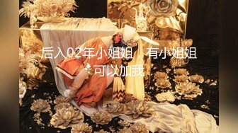 公交车上玩弄直男,直男为了不让女友发现,也不敢大声喝止 3_4