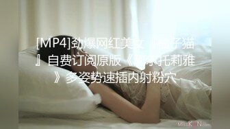 溜完软jb被乖妹妹拿嘴里玩