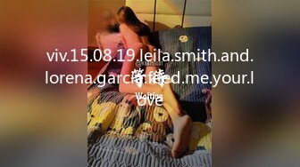 viv.15.08.19.leila.smith.and.lorena.garcia.feed.me.your.love